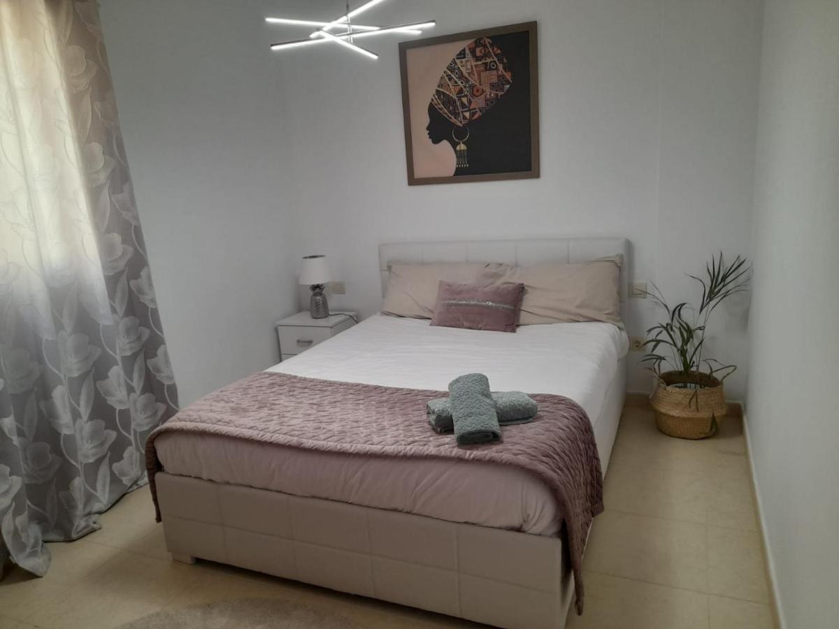 Arode Apartamento Los Abrigos Bagian luar foto